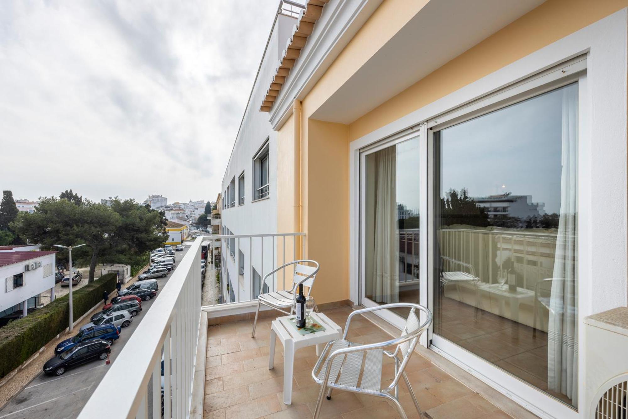 לאגוּ‏ש Apartamentos Mira Rio מראה חיצוני תמונה