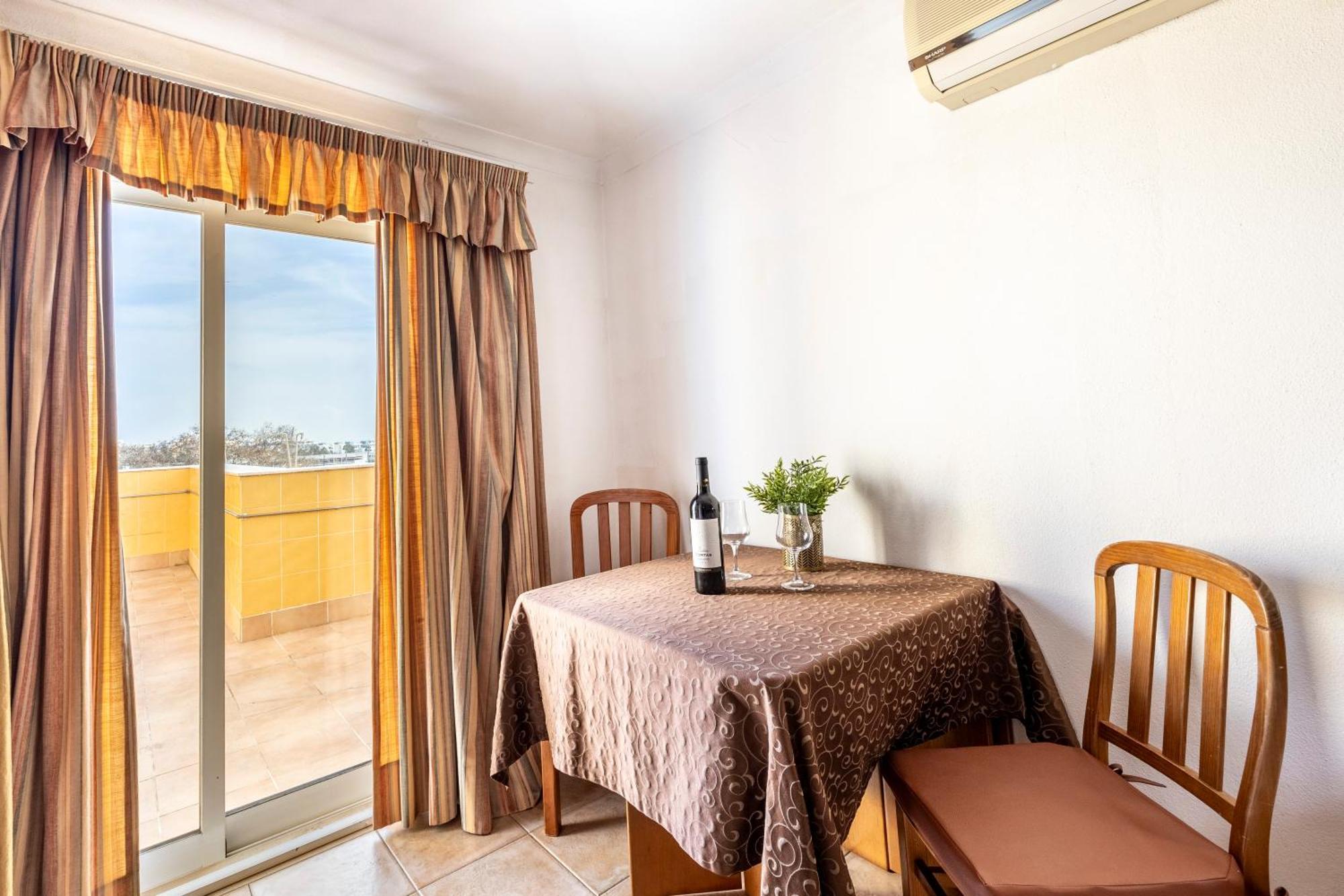 לאגוּ‏ש Apartamentos Mira Rio מראה חיצוני תמונה