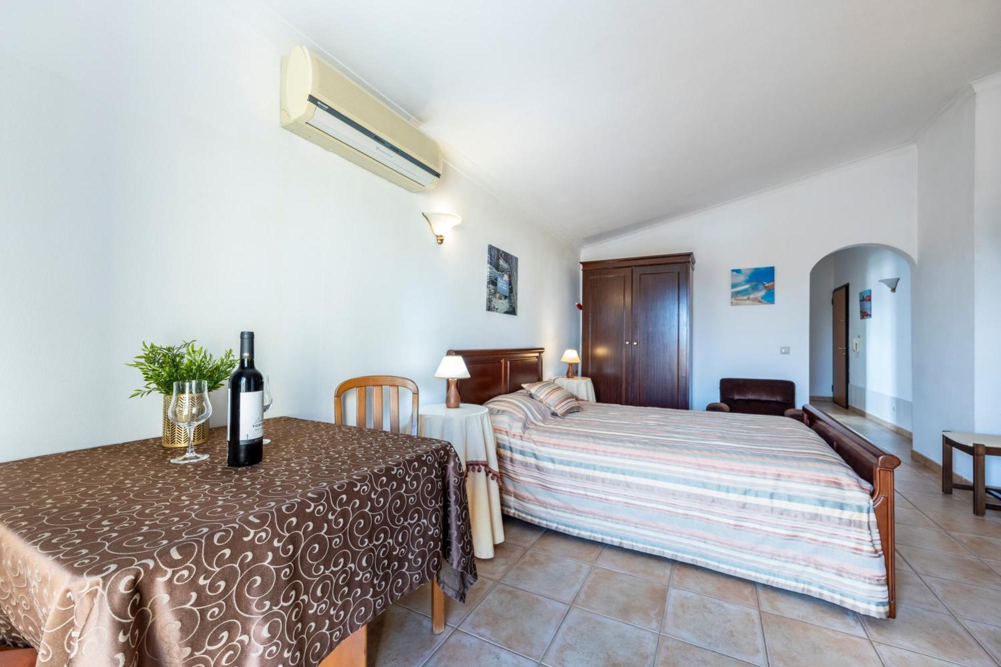 לאגוּ‏ש Apartamentos Mira Rio מראה חיצוני תמונה