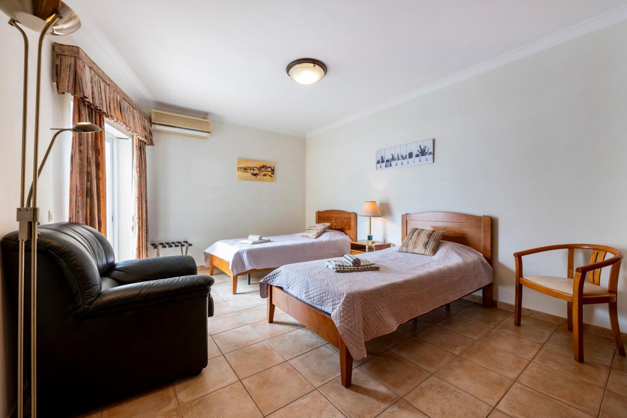 לאגוּ‏ש Apartamentos Mira Rio מראה חיצוני תמונה